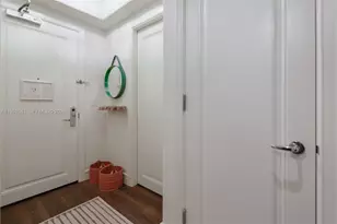 1435 Brickell Ave, Miami, FL 33131 - Photo 18