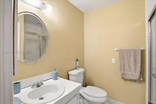1270 NW 99th Ave, Pembroke Pines, FL 33024 - Photo 30