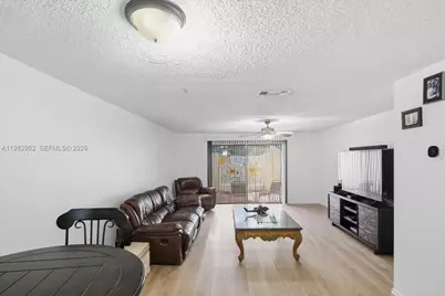 1270 NW 99th Ave #60, Pembroke Pines, FL 33024 - Photo 8