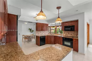 2232 SW 98th Pl, Miami, FL 33165 - Photo 12