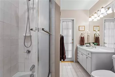 2232 SW 98th Pl, Miami, FL 33165 - Photo 18