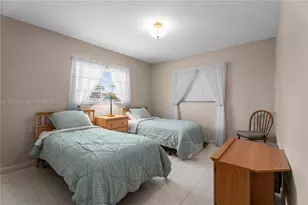 2232 SW 98th Pl, Miami, FL 33165 - Photo 16