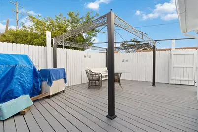 5720 SW Cypress Dr, Dania Beach, FL 33312 - Photo 20