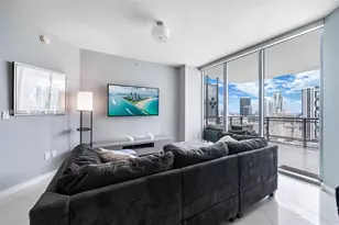 350 S Miami Ave, Miami, FL 33130 - Photo 12