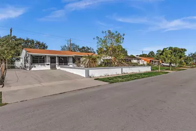 7041 Raleigh St #B, Hollywood, FL 33024 - Photo 2