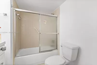 17500 NW 68th Ave #D1004, Hialeah, FL 33015 - Photo 20