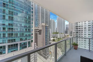 1155 Brickell Bay Dr, Miami, FL 33131 - Photo 6