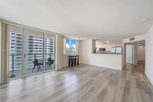 1155 Brickell Bay Dr, Miami, FL 33131 - Photo 10