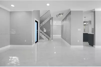 9008 SW 211th Ln, Cutler Bay, FL 33189 - Photo 8