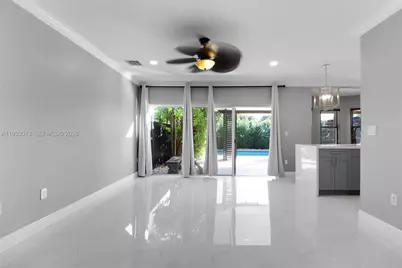 9008 SW 211th Ln, Cutler Bay, FL 33189 - Photo 10