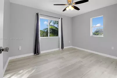 9008 SW 211th Ln, Cutler Bay, FL 33189 - Photo 30