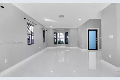9008 SW 211th Ln, Cutler Bay, FL 33189 - Photo 6