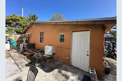 110 NW 52nd St, Miami, FL 33127 - Photo 6
