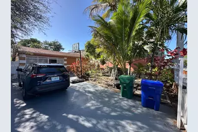 110 NW 52nd St, Miami, FL 33127 - Photo 32