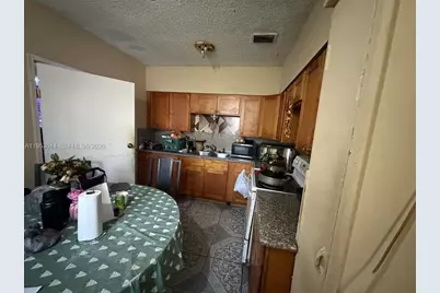 110 NW 52nd St, Miami, FL 33127 - Photo 46
