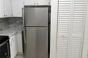 7290 NW 114th Ave, Doral, FL 33178 - Photo 2