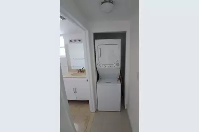 425 NE 30th St #Apt 203, Miami, FL 33137 - Photo 6
