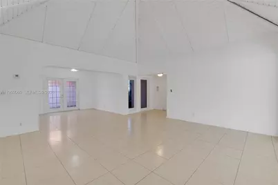 5505 Bluejack Oak Cir, Tamarac, FL 33319 - Photo 4