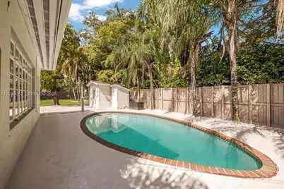 11803 NE 11 Ave, Biscayne Park, FL 33161 - Photo 24