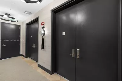 100 S Pointe Dr #510, Miami Beach, FL 33139 - Photo 4