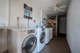 251 SW 134th Way, Pembroke Pines, FL 33027 - Photo 20