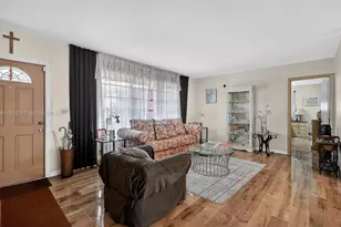 6861 SW 1st Ct, Pembroke Pines, FL 33023 - Photo 4