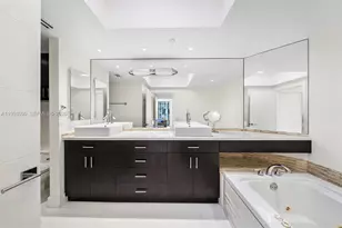 4779 Collins Ave, Miami Beach, FL 33140 - Photo 14
