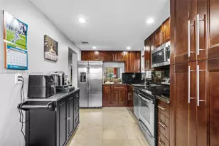 8411 Lagos De Campo Blvd, Tamarac, FL 33321 - Photo 6