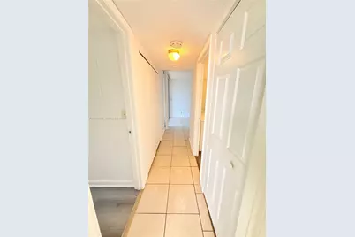 210 Lake Pointe Dr #210, Oakland Park, FL 33309 - Photo 18