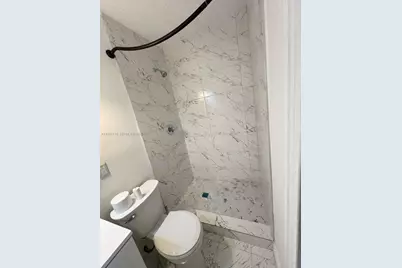 221 NW 40th St, Deerfield Beach, FL 33064 - Photo 10