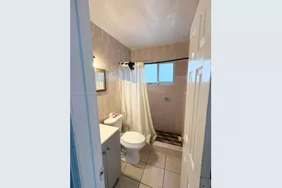 221 NW 40th St, Deerfield Beach, FL 33064 - Photo 14