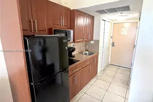 19201 Collins Ave, Sunny Isles Beach, FL 33160 - Photo 16