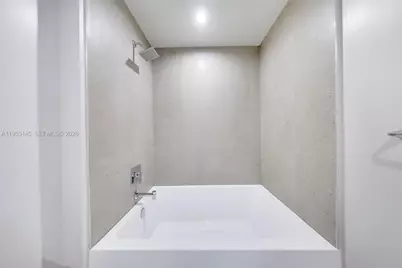 11 NE 6th Street #3209, Miami, FL 33132 - Photo 18