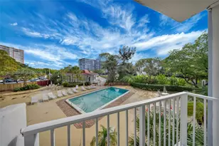 1200 NE Miami Gardens Dr, Miami, FL 33179 - Photo 18