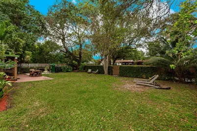 1491 NE 132nd Rd, North Miami, FL 33161 - Photo 28