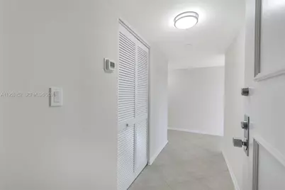 3200 N Port Royale Dr N #1006, Fort Lauderdale, FL 33308 - Photo 40