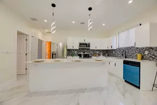 742 NW 70th St, Miami, FL 33150 - Photo 24