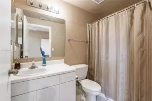 1528 Veracruz Ln, Weston, FL 33327 - Photo 14