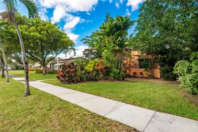 1611 Fletcher St, Hollywood, FL 33020 - Photo 2