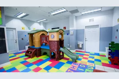 1200 Brickell Bay Dr #2414, Miami, FL 33131 - Photo 20