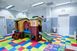 1200 Brickell Bay Dr, Miami, FL 33131 - Photo 20