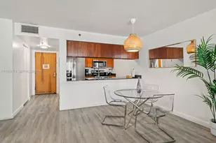 1200 Brickell Bay Dr, Miami, FL 33131 - Photo 4