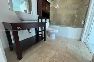 350 S Miami Ave, Miami, FL 33130 - Photo 12