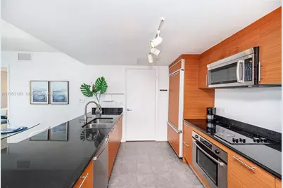 50 Biscayne Blvd #4104, Miami, FL 33132 - Photo 6