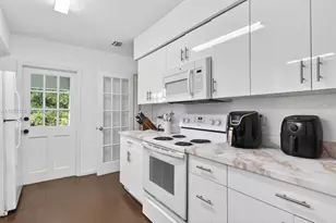 4851 University Dr, Coral Gables, FL 33146 - Photo 22