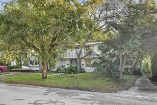 4851 University Dr, Coral Gables, FL 33146 - Photo 40