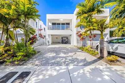 817 NE 17th Way, Fort Lauderdale, FL 33304 - Photo 4