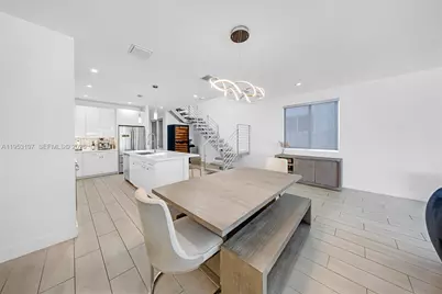 817 NE 17th Way, Fort Lauderdale, FL 33304 - Photo 16