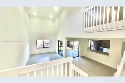 6637 NW 178th Ter, Hialeah, FL 33015 - Photo 10