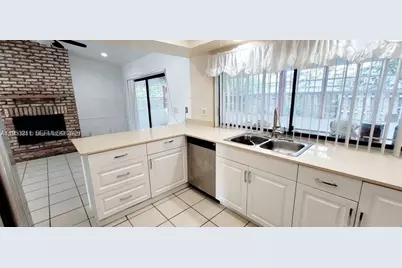 6991 NW 20th Ct, Margate, FL 33063 - Photo 12